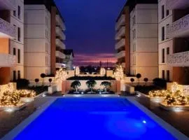 Adela & Robert Home cu piscină și parcare privată