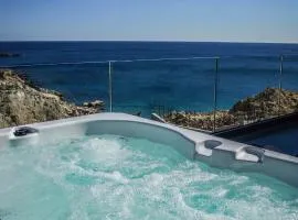 Aquamarine Luxury Suites