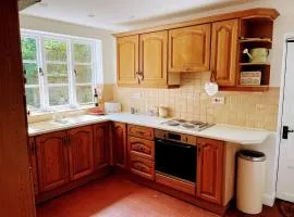 Grade II listed cottage Bridgnorth Pass The Keys