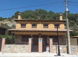 Carreras Beach Candeleda Casa en piscina natural