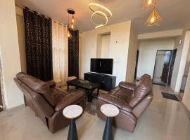 Terminal Stay - Heavenly Independent Jungle Retreat Flat in Meerut，位于密拉特的酒店