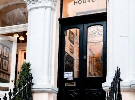 Athol House，位于道格拉斯的住宿加早餐旅馆