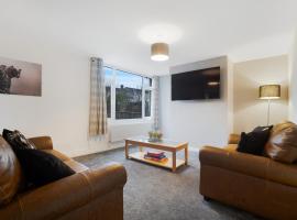 NEW! 3BR in Traynor Square，位于Catterick Bridge Station的酒店