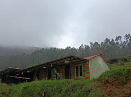 Mother's Homestays & Hostels，位于Kottakamboor的酒店