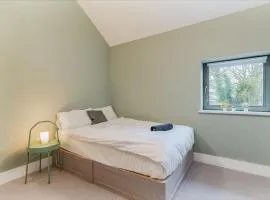 Beautiful 3 Bed House, Sleeps 4 - No 4 Lyrath