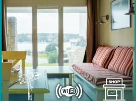 Ti Cap - plage à pieds - Piscine，位于克罗宗的酒店