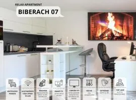 Relax-Apartment Biberach - Relax Massagesessel - Smart-TV 85 Zoll - voll ausgestattete Küche - High-Speed Internet - Arbeitsplatz mit Curved Monitor