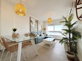 BEACH SUN SPIRIT, spa & gym，位于拉曼加戴尔马尔梅纳的带热水浴缸的酒店