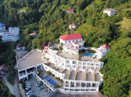 Zura palace，位于卡瓦拉提的酒店