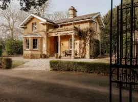 The Gate Lodge by Mint Stays