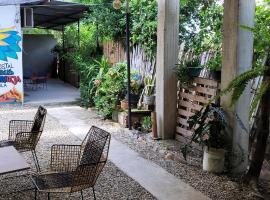 Hostal Villa del Río Las Brisas，位于比利亚维哈的旅馆