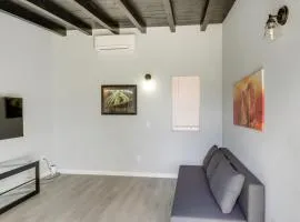 6 Mi to Hiking Apartment in Frazier Park