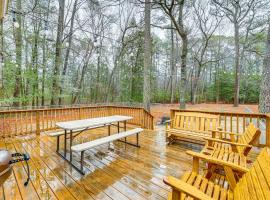 6 Mi to Salisbury Forest-View Sanctuary!，位于Parsonsburg的酒店