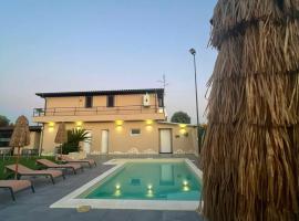 Lounge padel village，位于内图诺的酒店