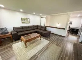 Comfortable Gonzaga unit close to Downtown Spokane