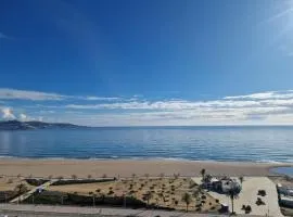 Luxury sea view studio