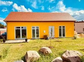 Das gelbe Haus am Hafen