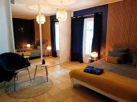 Chambre d'hôtes de charme, A Nosté M&P，位于Poussignac的酒店