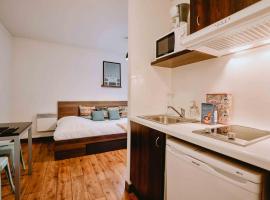 Zenao Appart Hôtel Nevers Quai de Loire，位于讷韦尔的酒店