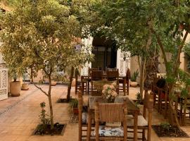 Hostel Laksour，位于马拉喀什的青旅