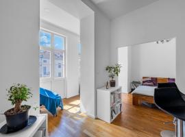 Great apartment in the hype neighborhood，位于布拉格的酒店