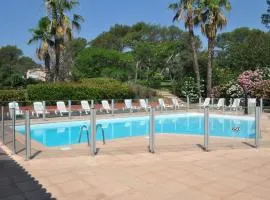 Appt Studio avec Balcon Parking privé, Piscine, proche Golf St Donat