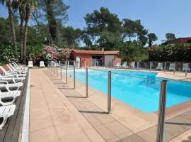 Appt Studio avec Balcon Parking privé, Piscine, proche Golf St Donat