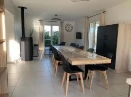 Gîte neuf, à 12mn du Futuroscope, à la campagne -Le Trèfle