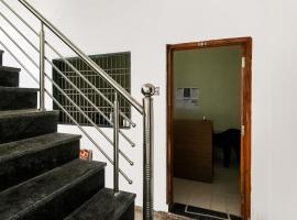 SPOT ON Hotel Pawan Palace，位于Garhā的酒店