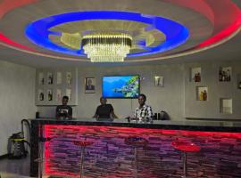 Zuba waterfall executive Lodge，位于Simon Mwansa Kapwepwe International Airport的酒店
