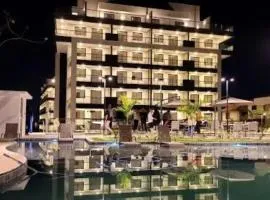 nityloft com piscina e academia em Icaraí