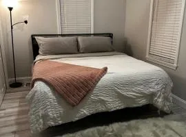 Stylish Boston 2nd floor unit, You are going to love it!