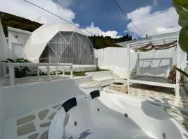 Azalea 1 - Private Dome