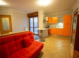 Turin Airport apt F，位于莱尼的酒店