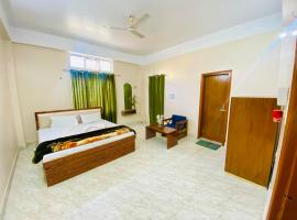 JM Suites Prasanti Hotel，位于Helāpākari的酒店