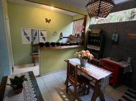 casa temporada pedra azul，位于多明戈斯马丁斯的度假屋