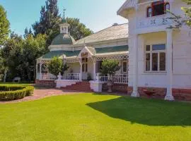 The Fountain Villa