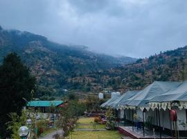 The malang valley resort with free parking and internet，位于奈尼塔尔的酒店