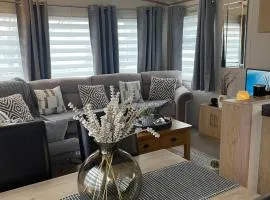 5 the green,lilliardsedge holiday park