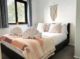 Kenegie View, Bright & Vibrant 2-Bedroom with Shared facilities on site!