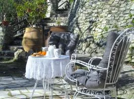 Angela's River Paradise Cottages