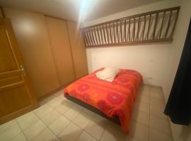 Appartement Cosy，位于Wolfersdorf的酒店