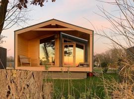 108 - Tiny House mit Blick ins Grüne，位于布莱克德的酒店
