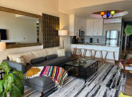 OCEAN VIEW GETAWAY! Penthouse Studio in Punta de Mita!，位于蓬塔米塔的酒店