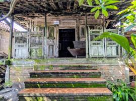 Cafe de Paris Homestay，位于Girijati的酒店