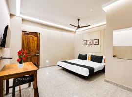 Super Hotel O White Town formerly Seascape Residency，位于蓬蒂切里的酒店