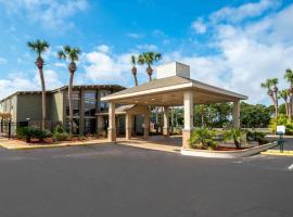 Quality Inn Fort Walton Beach - Destin West，位于沃尔顿堡滩的酒店