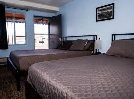 Maverick Motel