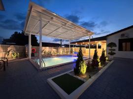 Kaka Pool Homestay TmnIntan EventAllowed，位于双溪大年的酒店