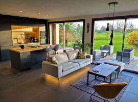 Villa en bois à la campagne - 20 min de Rouen，位于Morgny-la-Pommeraye的酒店